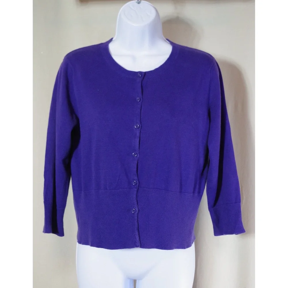 Cabi Large Purple Button Front Cardigan Sweater 3/4 Sleeve Crew Neck Cropped